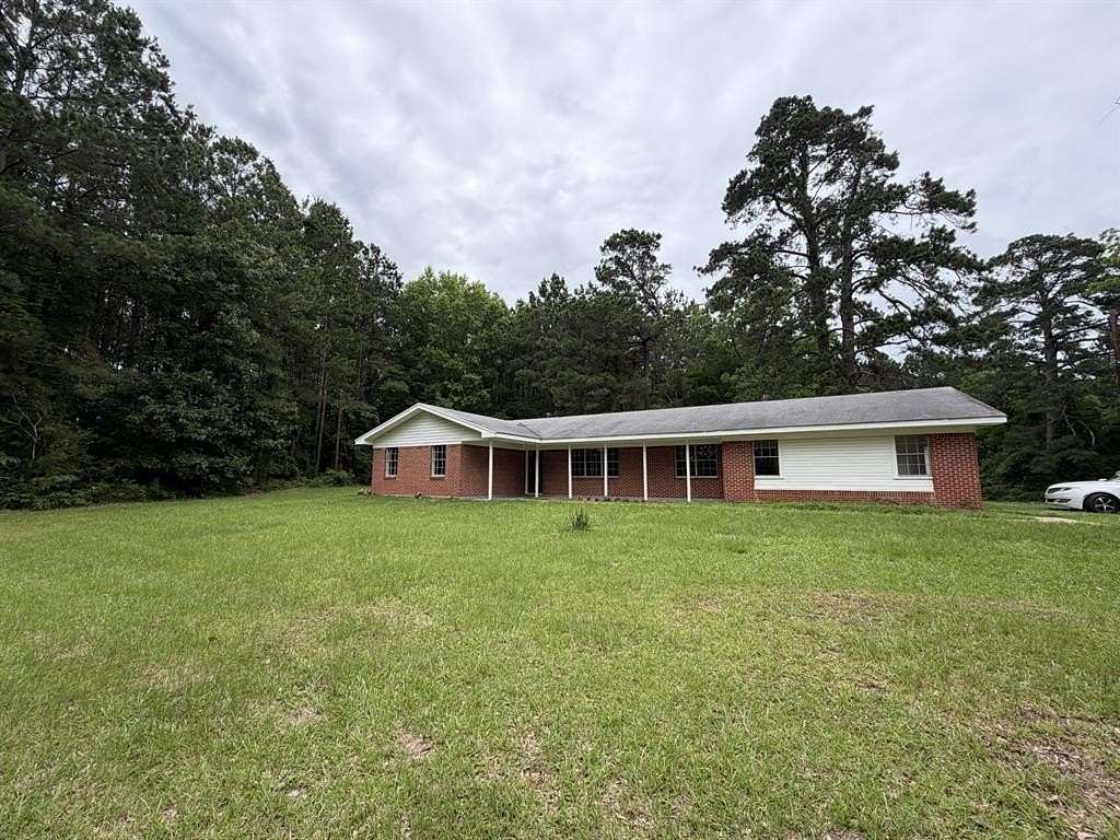 3.72 Acres of Land with Home for Sale in Mansfield, Louisiana