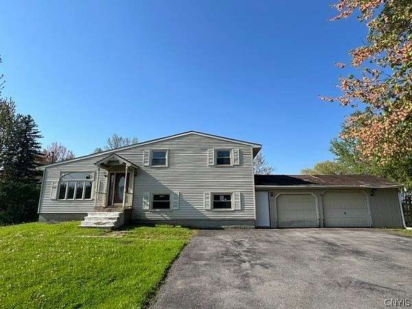 1.5 Acres of Land with Home for Sale in Rome, New York