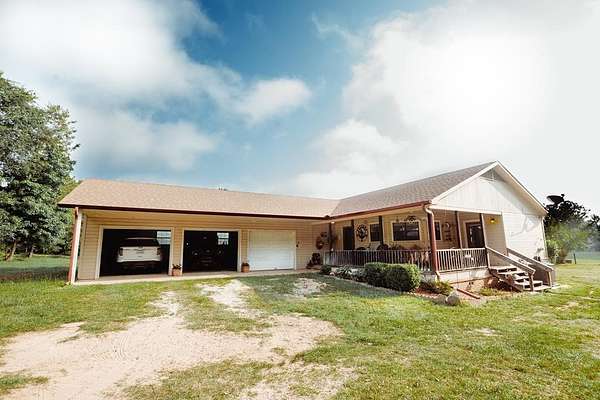 19.6 Acres of Land with Home for Sale in Palestine, Texas