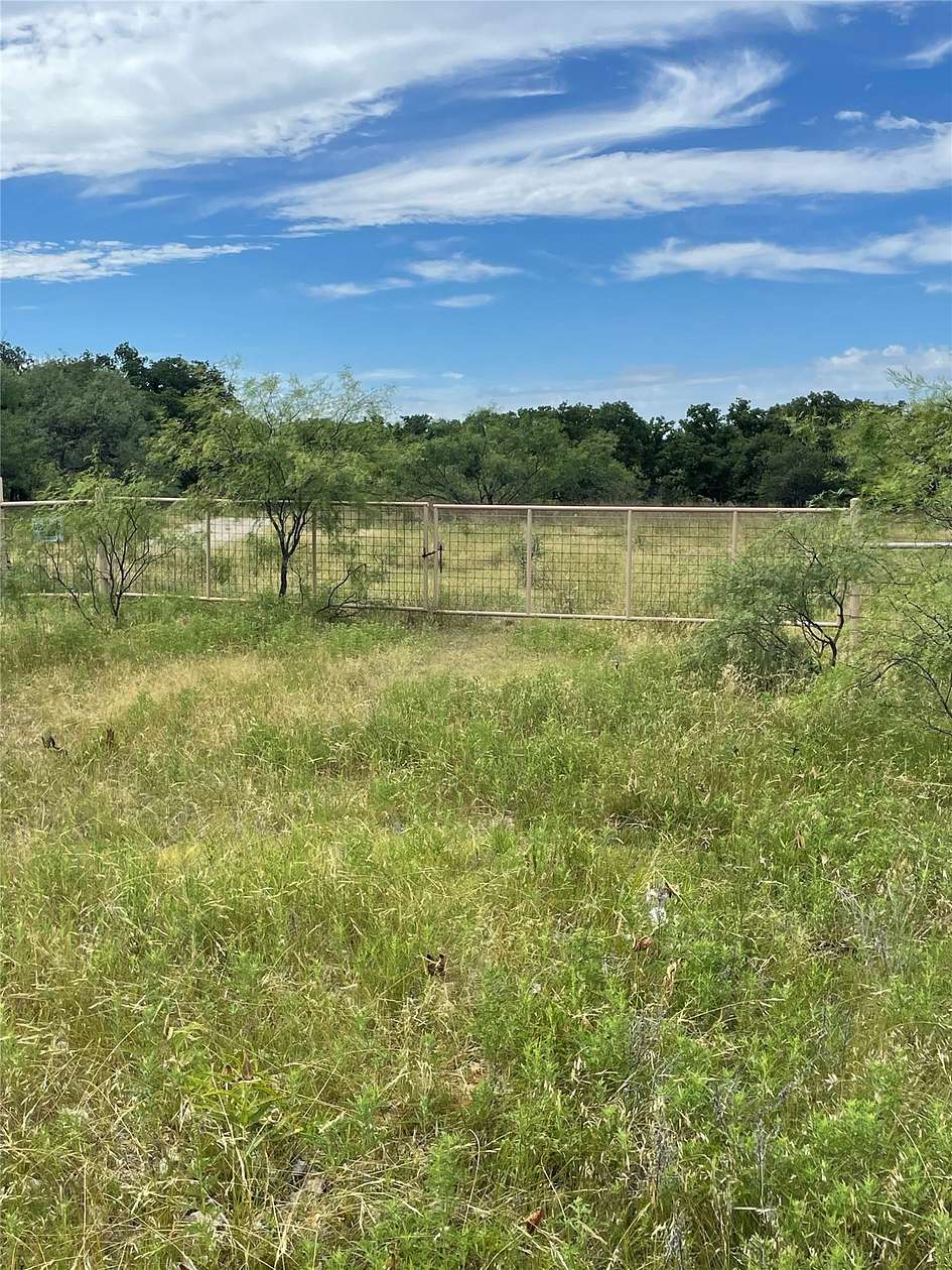 31 Acres of Recreational & Residential Land for Sale in Jacksboro, Texas