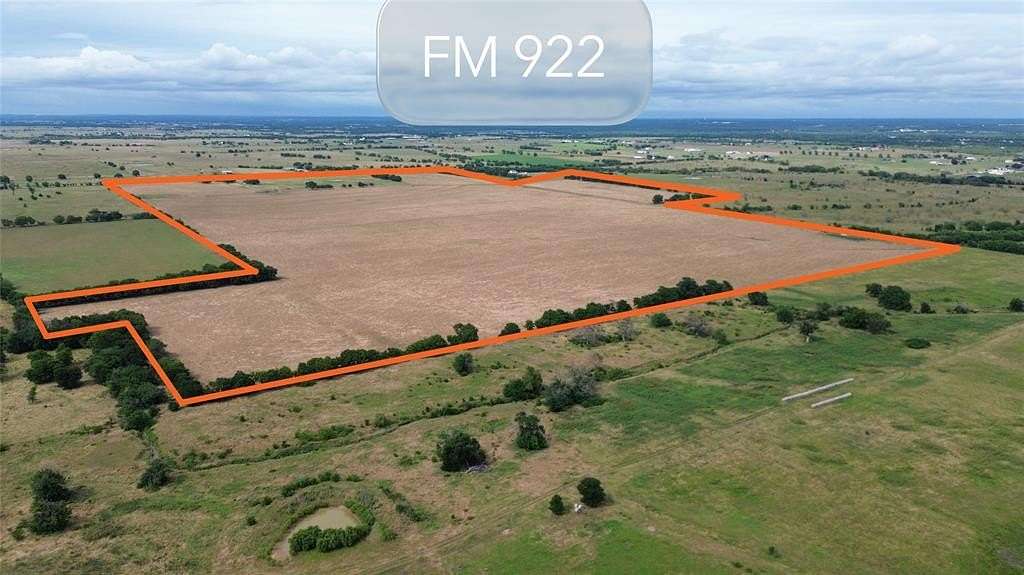 211 Acres of Agricultural & Residential Land for Sale in Valley View, Texas