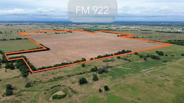 211 Acres of Agricultural & Residential Land for Sale in Valley View, Texas