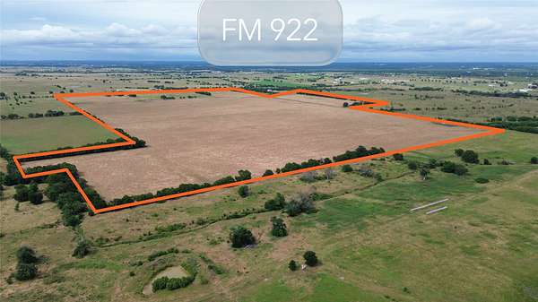 211 Acres of Agricultural & Residential Land for Sale in Valley View, Texas
