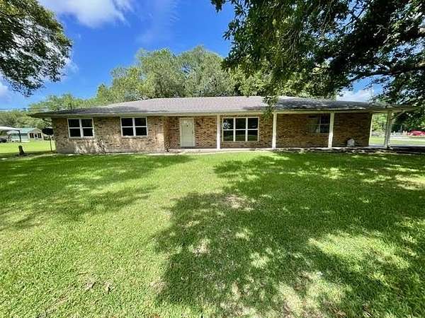 9 Acres of Land with Home for Sale in Schriever, Louisiana