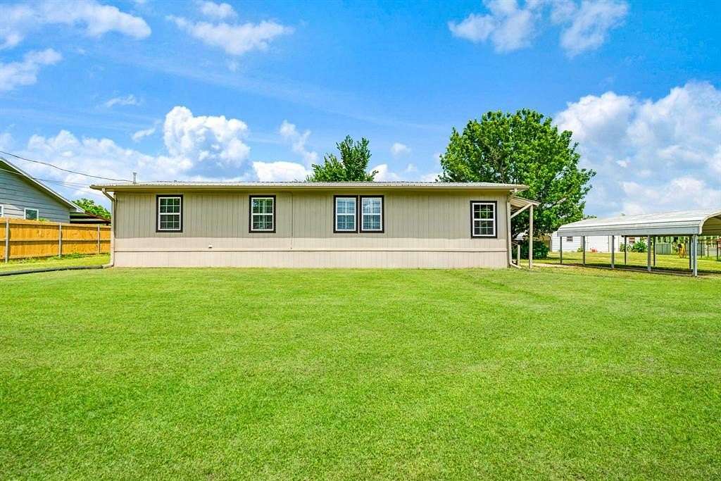 2.59 Acres of Land with Home for Sale in Detroit, Texas
