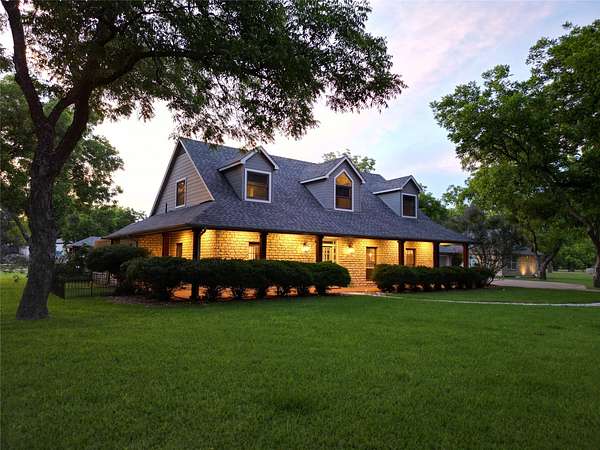 1.86 Acres of Land with Home for Sale in Granbury, Texas