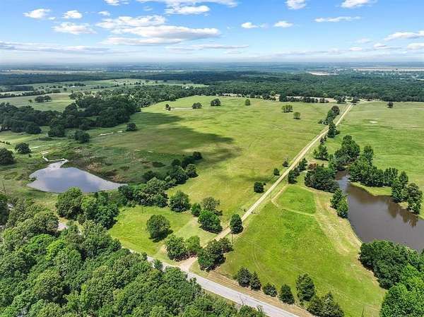 464 Acres of Improved Land for Sale in Powderly, Texas