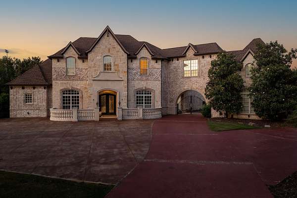 2.42 Acres of Land with Home for Sale in Heath, Texas