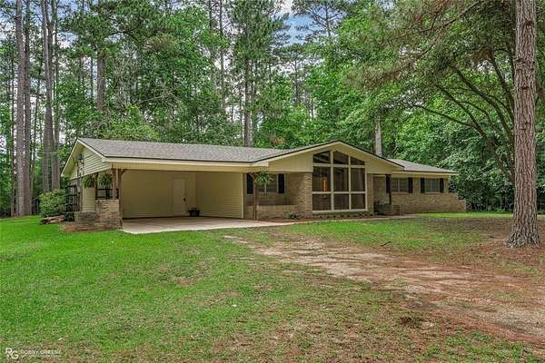 4 Acres of Land with Home for Sale in Minden, Louisiana