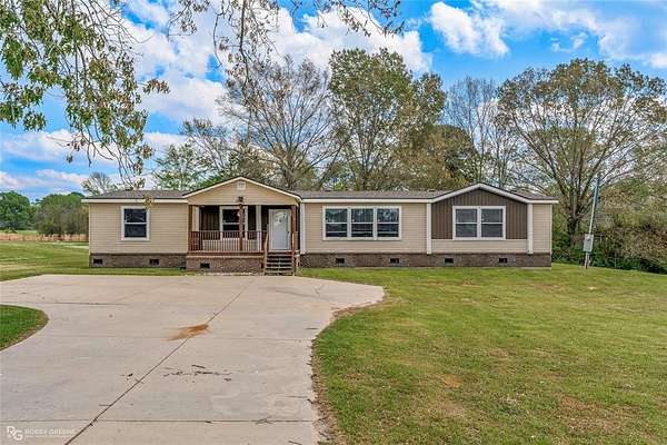 1.6 Acres of Land with Home for Sale in Stonewall, Louisiana