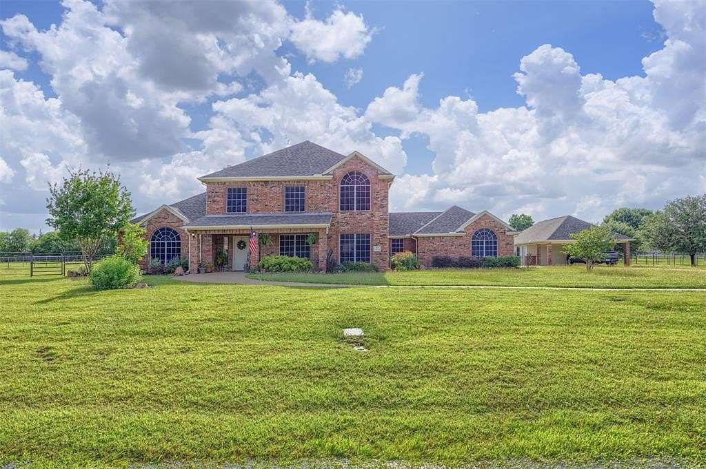 2 Acres of Land with Home for Sale in Lucas, Texas