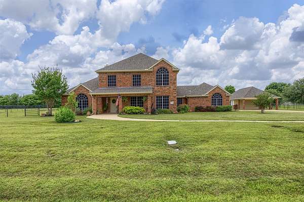 2 Acres of Land with Home for Sale in Lucas, Texas