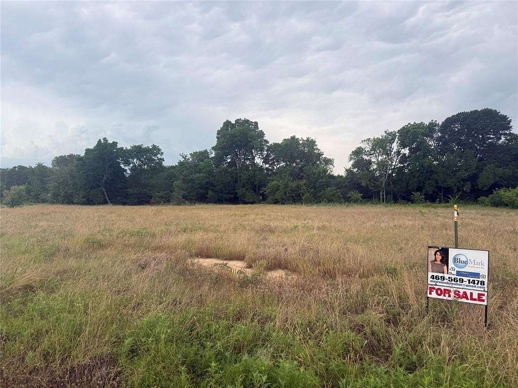 5.83 Acres of Residential Land for Sale in Wills Point, Texas