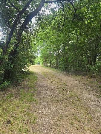 9 Acres of Land with Home for Sale in Farmersville, Texas