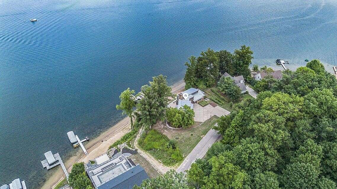 0.3 Acres of Residential Land for Sale in Dowagiac, Michigan