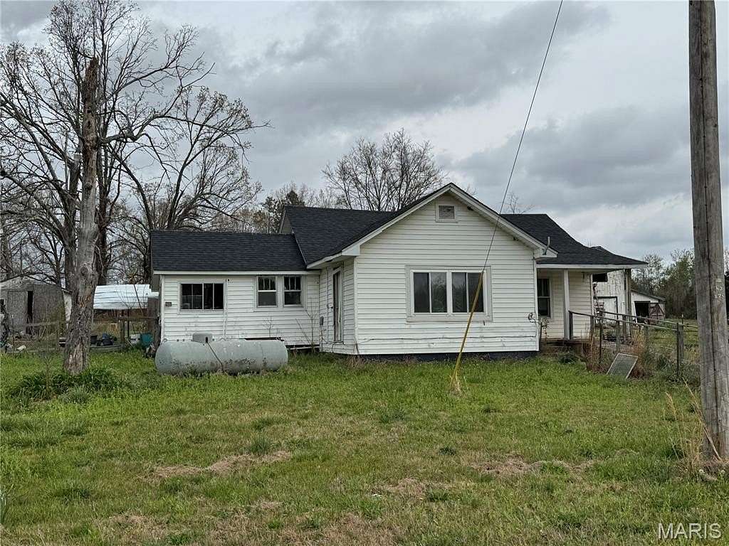 5 Acres of Land with Home for Sale in Naylor, Missouri