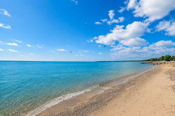 1.28 Acres of Residential Land for Sale in Milwaukee, Wisconsin