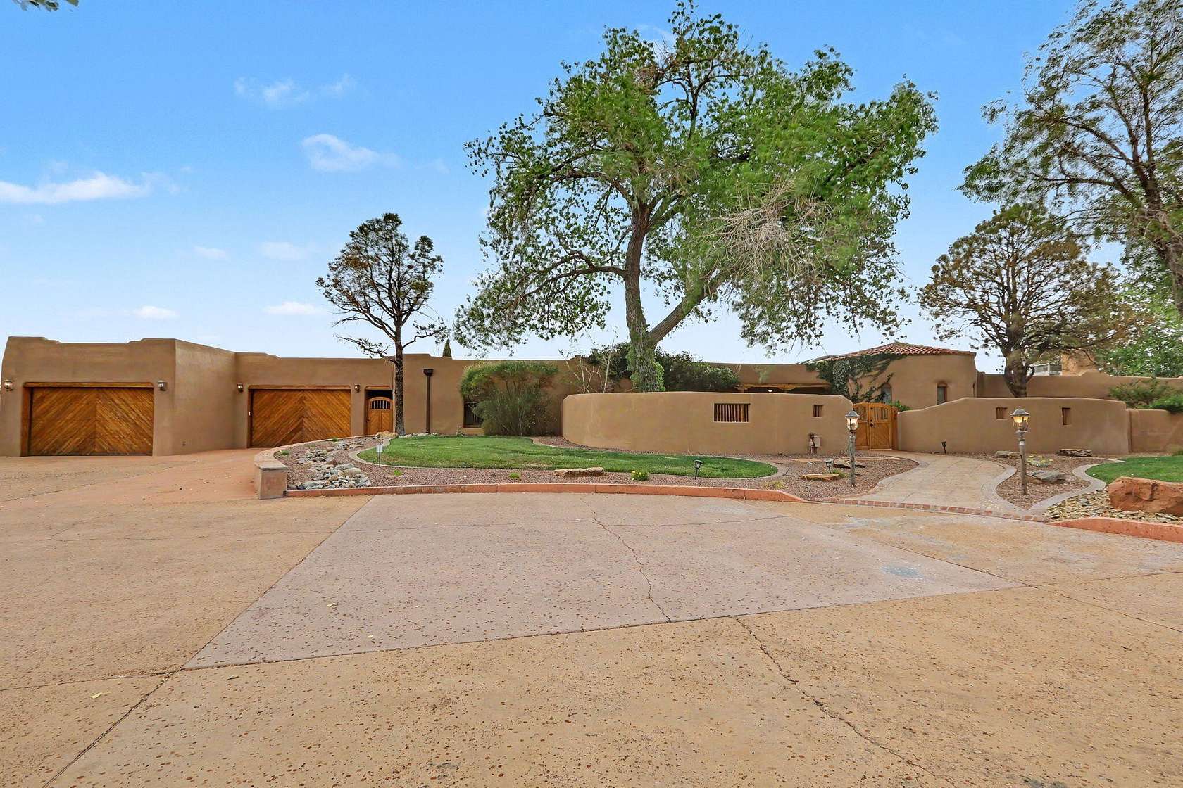 6.53 Acres of Land with Home for Sale in Albuquerque, New Mexico