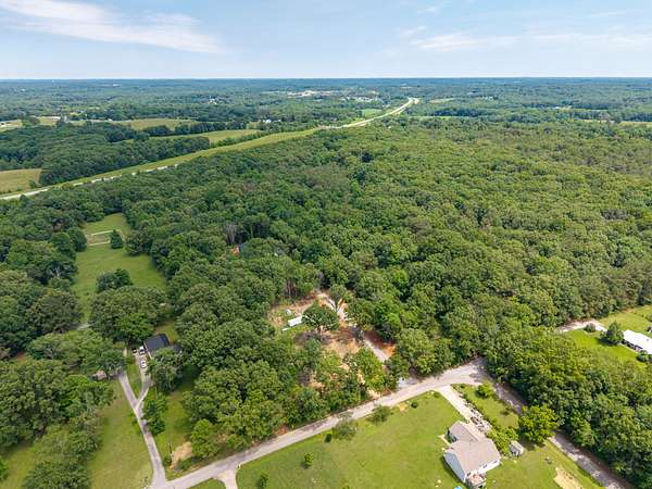 5.49 Acres of Residential Land for Sale in Bon Aqua, Tennessee