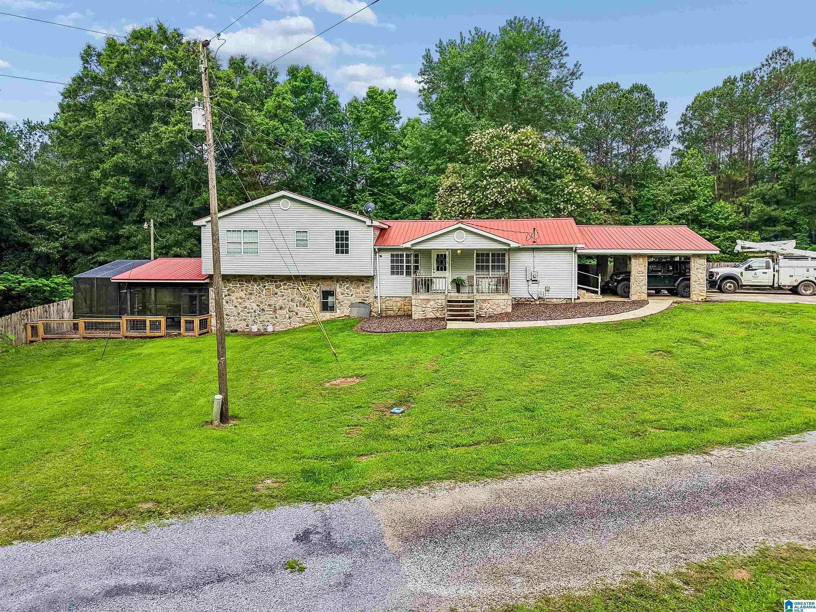 38 Acres of Land with Home for Sale in Columbiana, Alabama