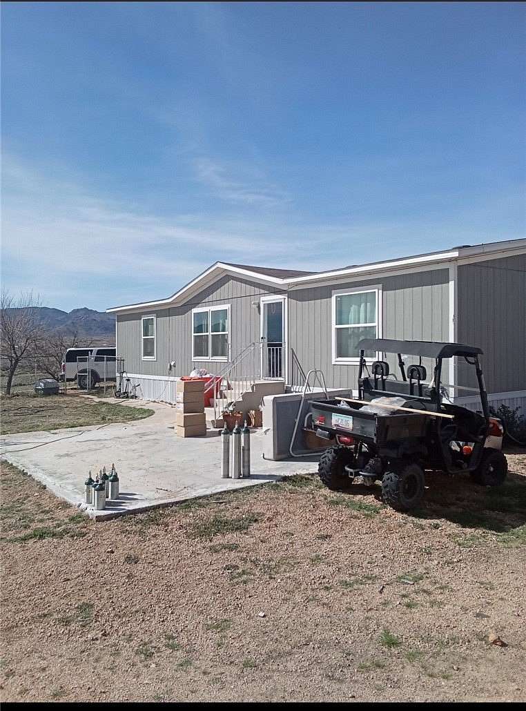 2.13 Acres of Land with Home for Sale in Kingman, Arizona