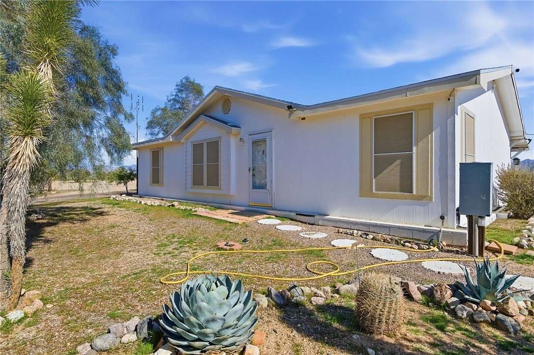 2.34 Acres of Land with Home for Sale in Golden Valley, Arizona