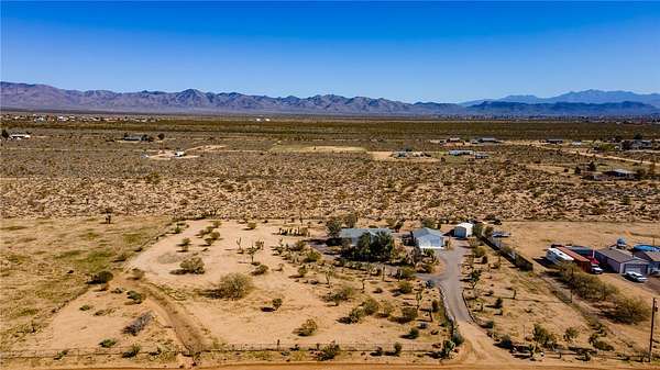 2.34 Acres of Land with Home for Sale in Golden Valley, Arizona