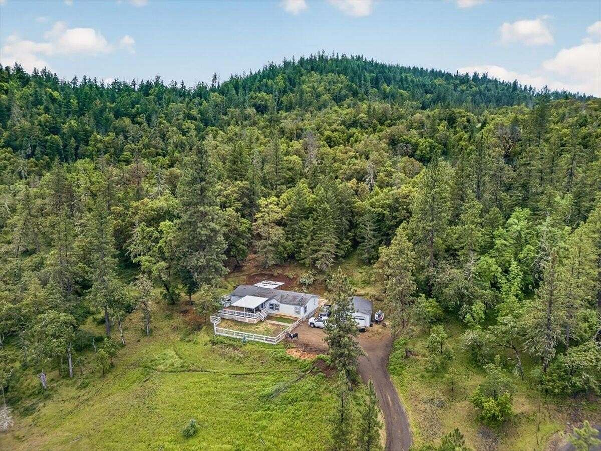 5.56 Acres of Land with Home for Sale in Eagle Point, Oregon