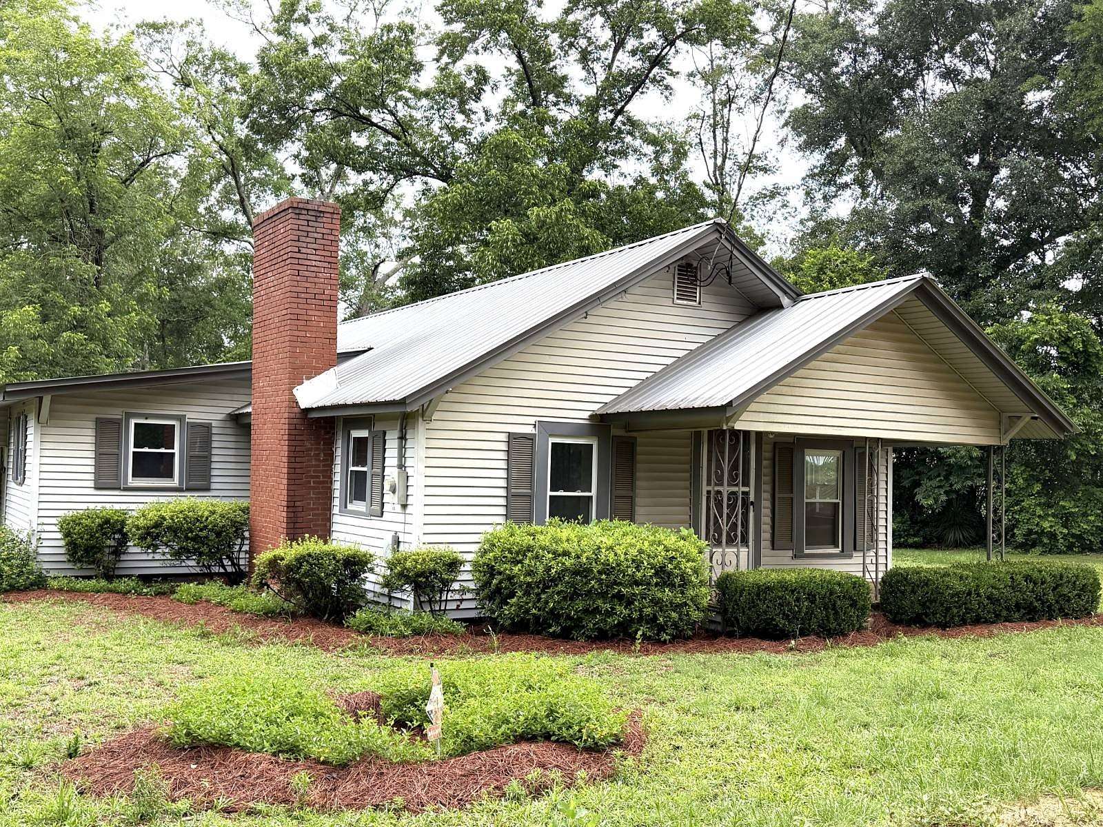 6.8 Acres of Land with Home for Sale in Metter, Georgia