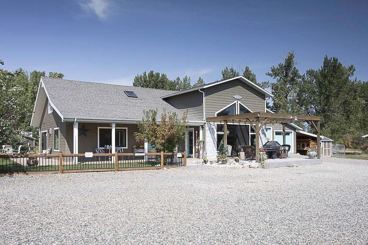 15.2 Acres of Land with Home for Sale in Roberts, Montana