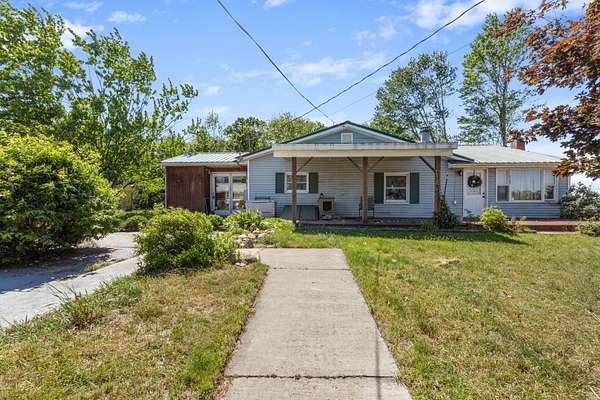 28.1 Acres of Agricultural Land with Home for Sale in Niles, Michigan