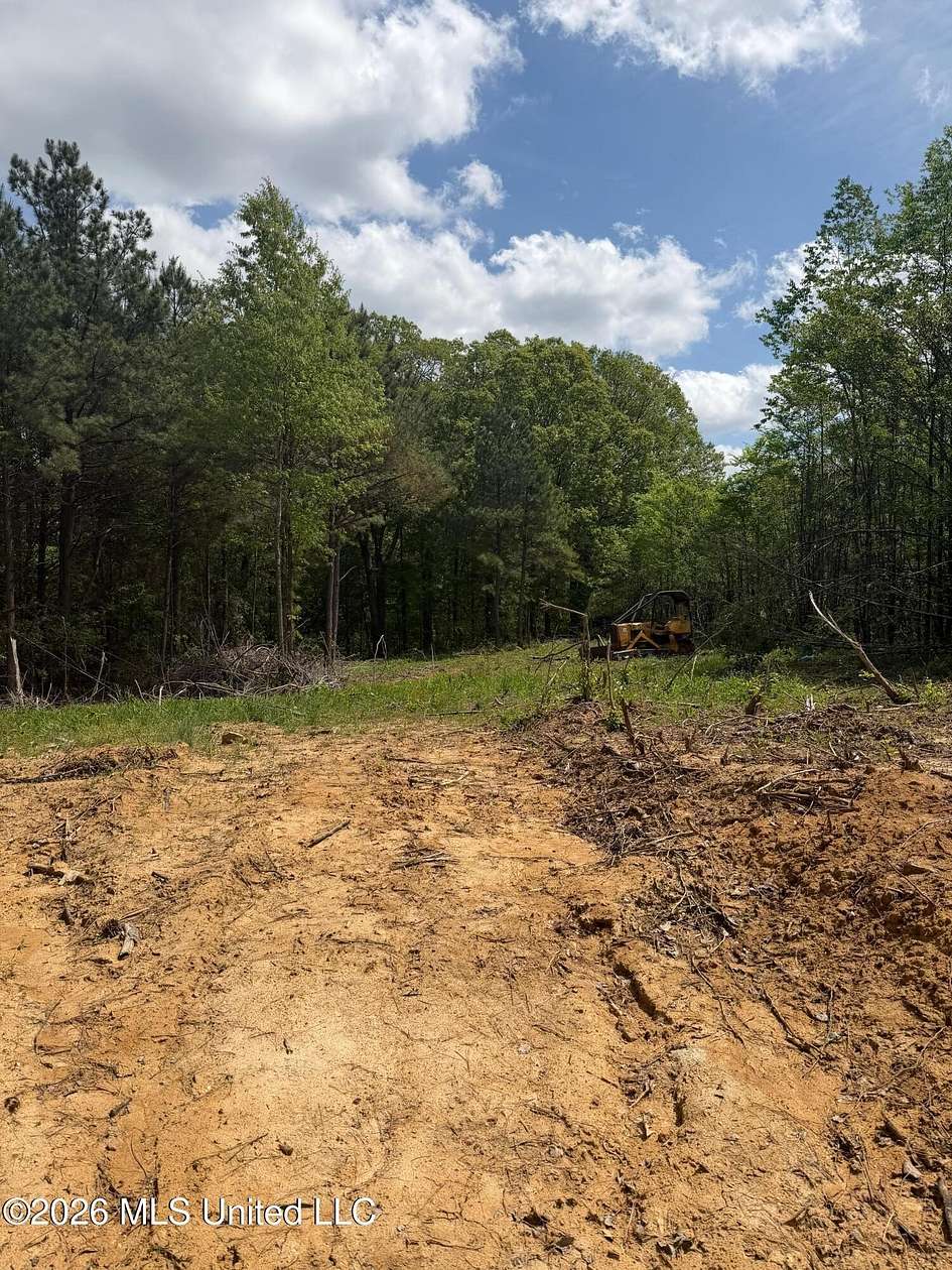 3.1 Acres of Land for Sale in Byhalia, Mississippi