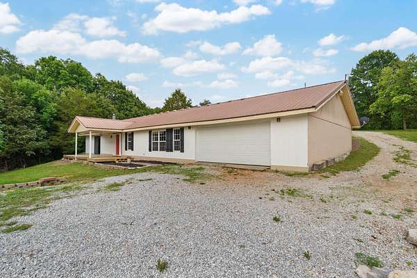 3.53 Acres of Land with Home for Sale in Billings, Missouri
