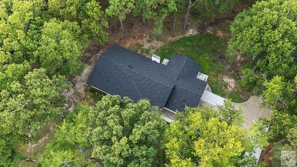 2.5 Acres of Land with Home for Sale in Texarkana, Arkansas