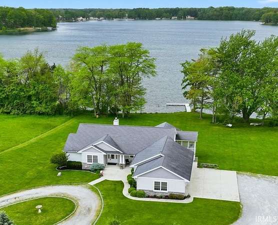 8 Acres of Land with Home for Sale in Howe, Indiana