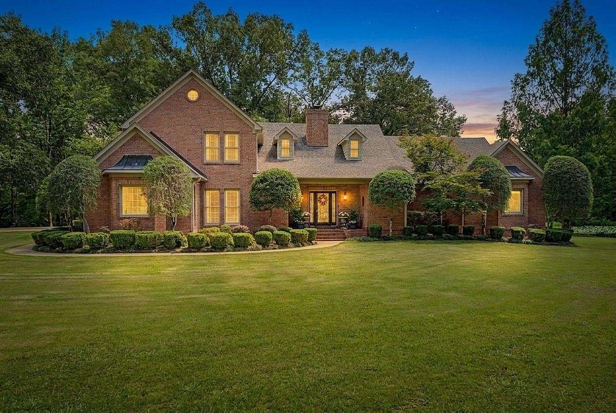 4 Acres of Land with Home for Sale in Collierville, Tennessee