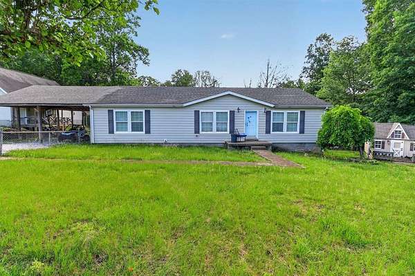 2.32 Acres of Land with Home for Sale in Bowling Green, Kentucky