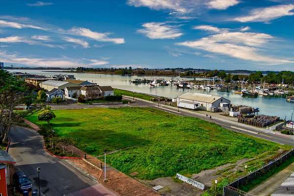 1 Acre of Commercial Land for Sale in Eureka, California