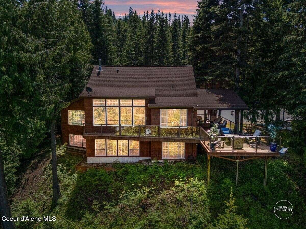 2.74 Acres of Land with Home for Sale in Priest River, Idaho