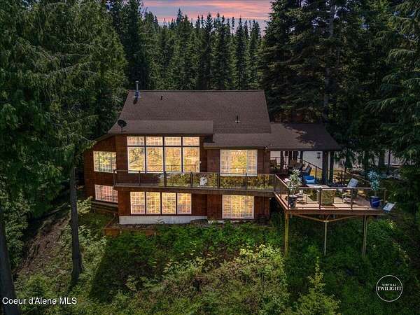 2.74 Acres of Land with Home for Sale in Priest River, Idaho