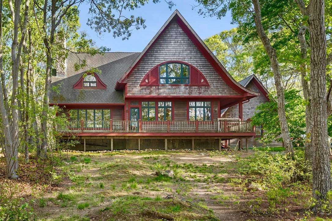2.9 Acres of Land with Home for Sale in Montauk, New York