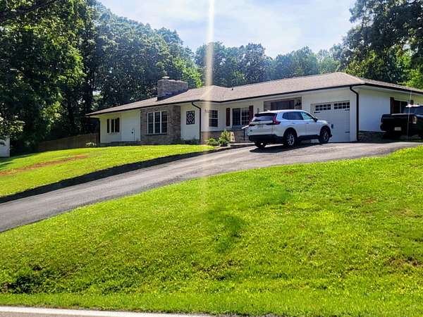 2.48 Acres of Land with Home for Sale in Hardy, Virginia