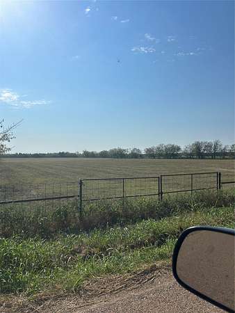 10 Acres of Land for Sale in Terrell, Texas