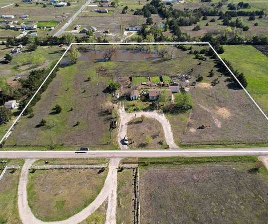 5.15 Acres of Improved Land for Sale in Farmersville, Texas