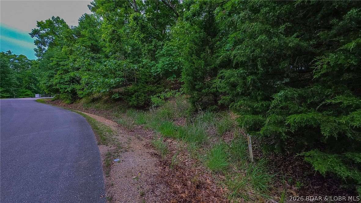 0.33 Acres of Residential Land for Sale in Sunrise Beach, Missouri