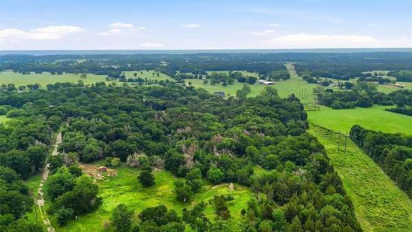 10 Acres of Residential Land for Sale in Denison, Texas