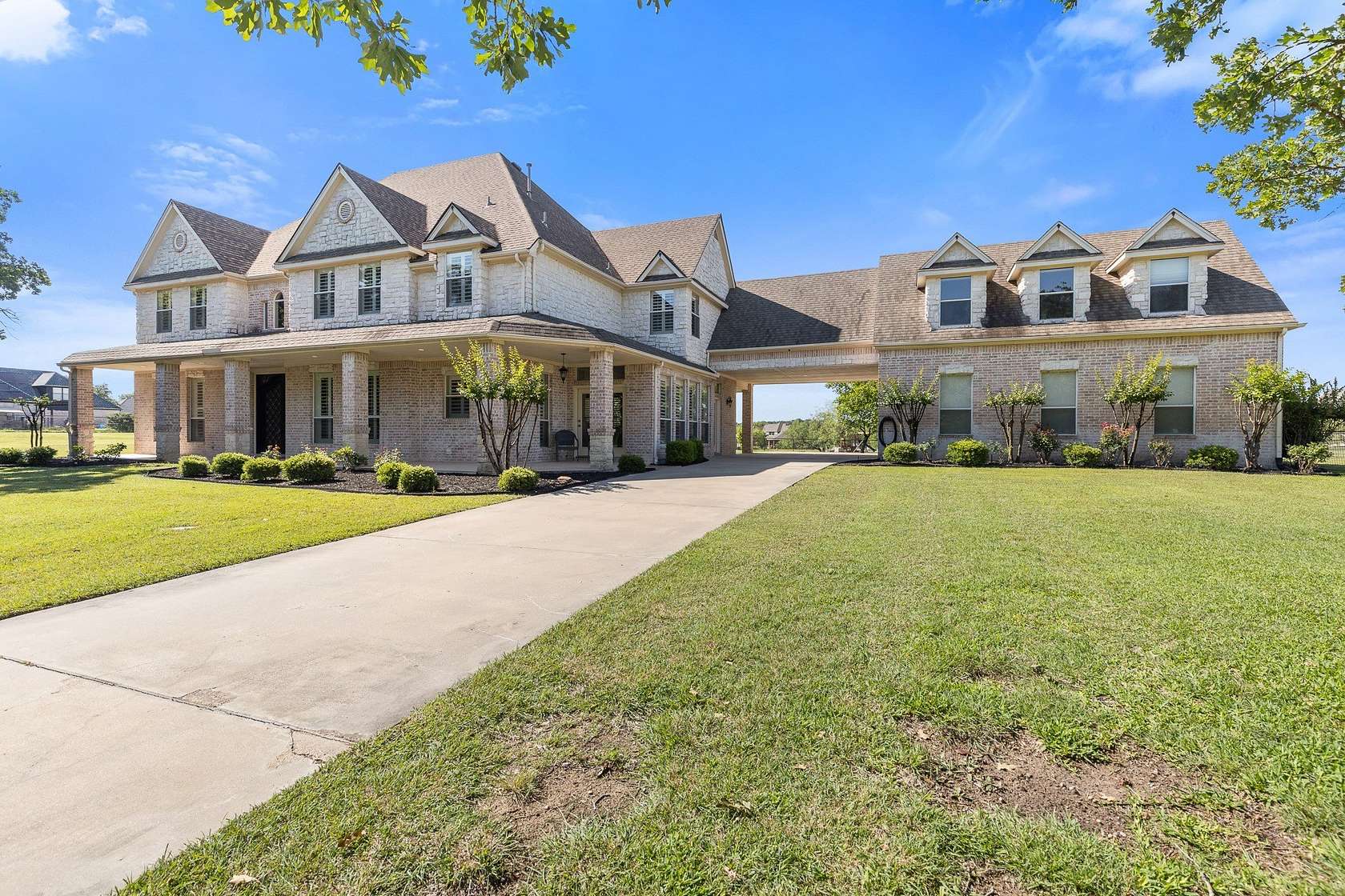3.63 Acres of Land with Home for Sale in Fort Worth, Texas