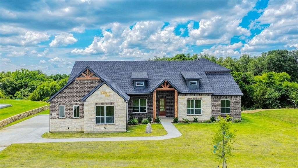 2.36 Acres of Land with Home for Sale in Weatherford, Texas
