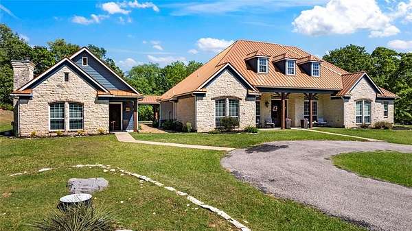 6.59 Acres of Land with Home for Sale in LaRue, Texas