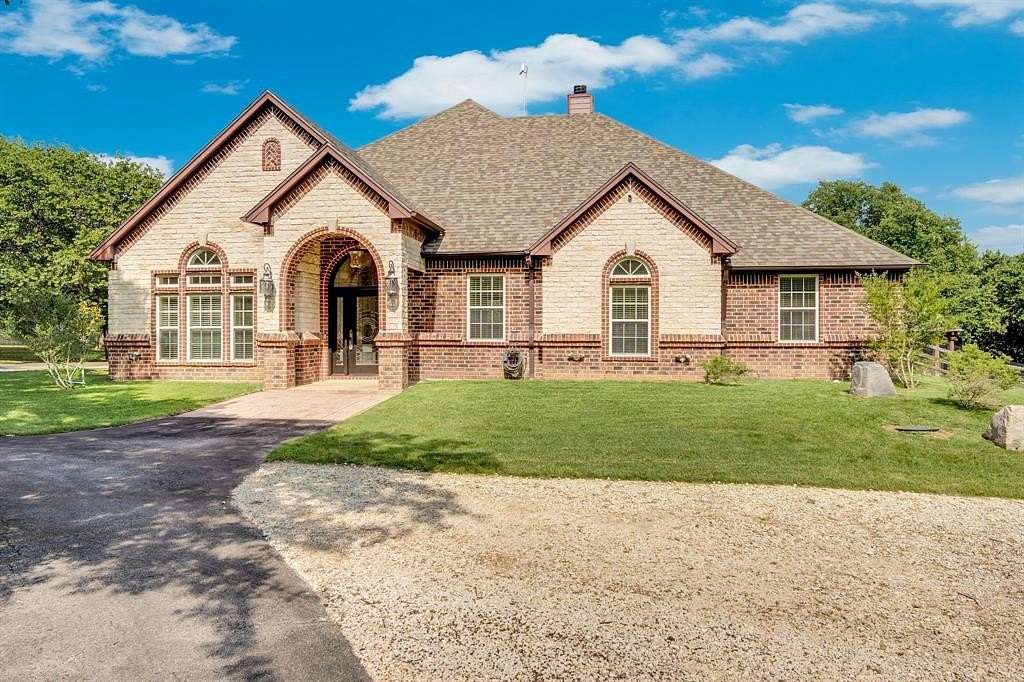 8.5 Acres of Land with Home for Sale in Cleburne, Texas